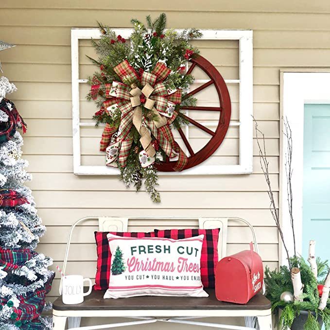 Christmas Holiday Decoration Farmhouse Wagon Wheel