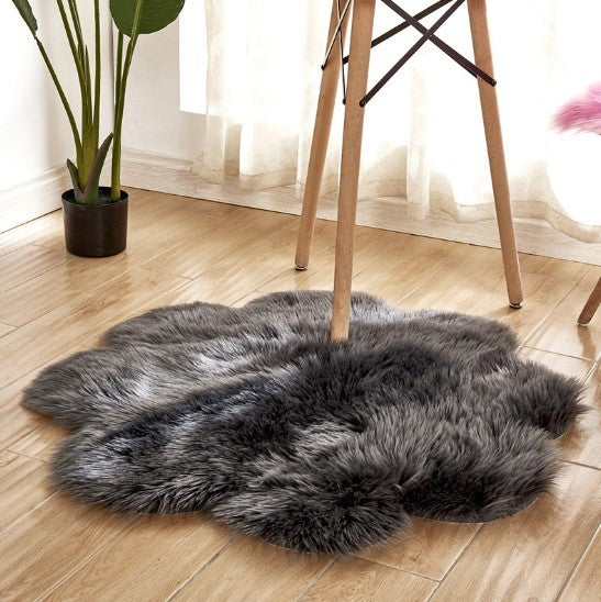 Artificial Woolen Carpet Rug