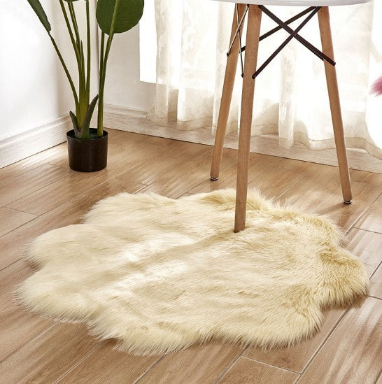 Artificial Woolen Carpet Rug